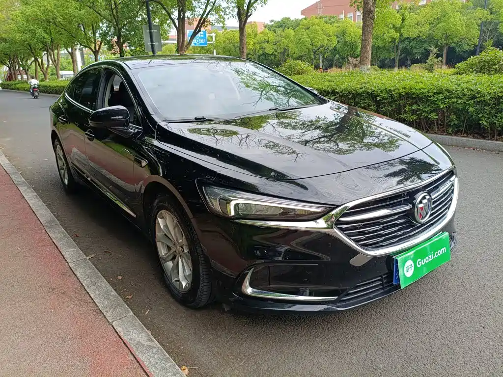 LaCrosse 552 T Luxury