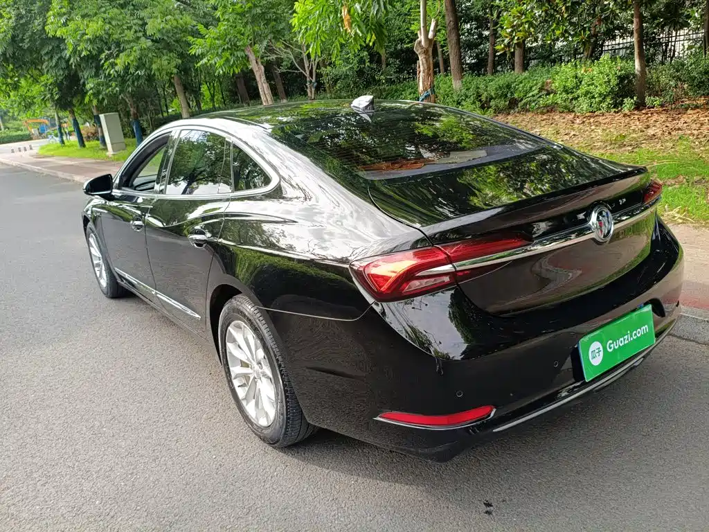 LaCrosse 552 T Luxury