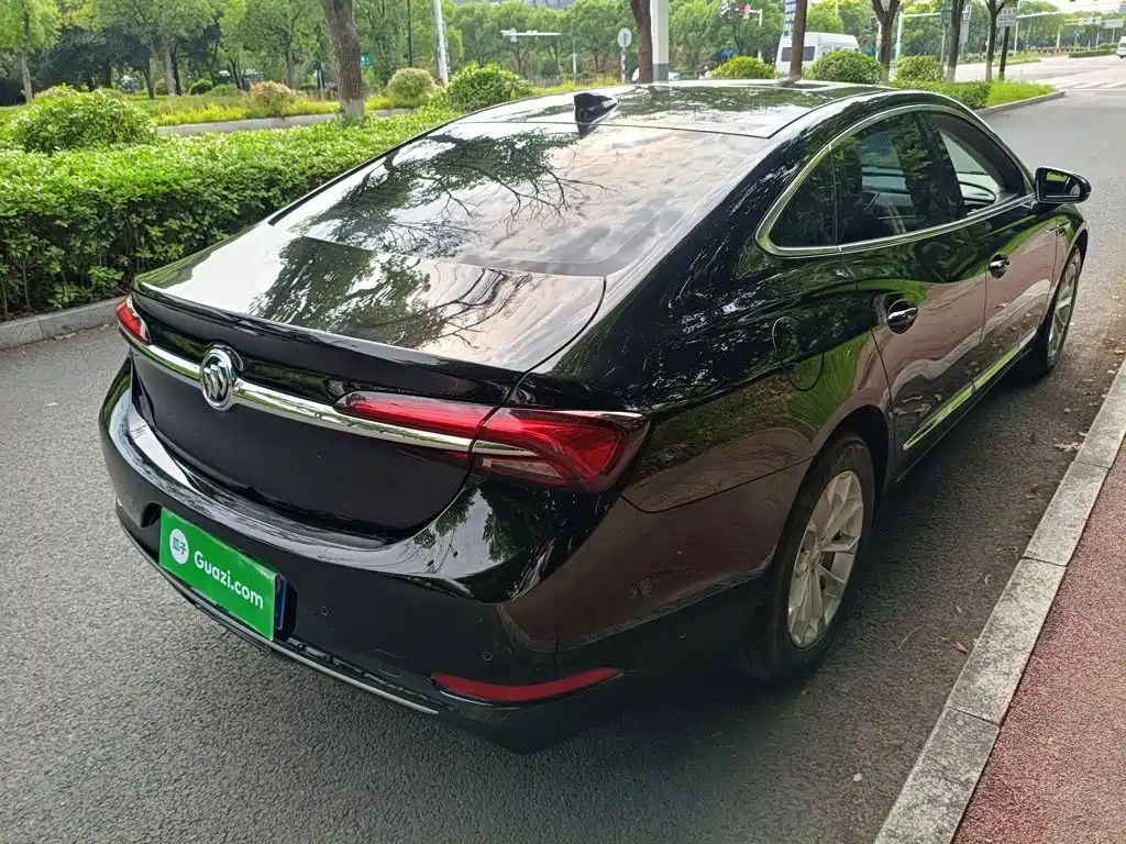 LaCrosse 552 T Luxury