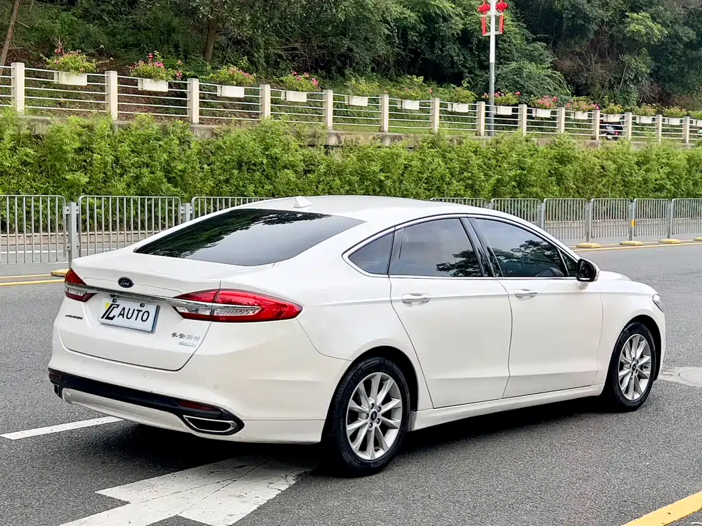 Mondeo EcoBoost 200 Fashion