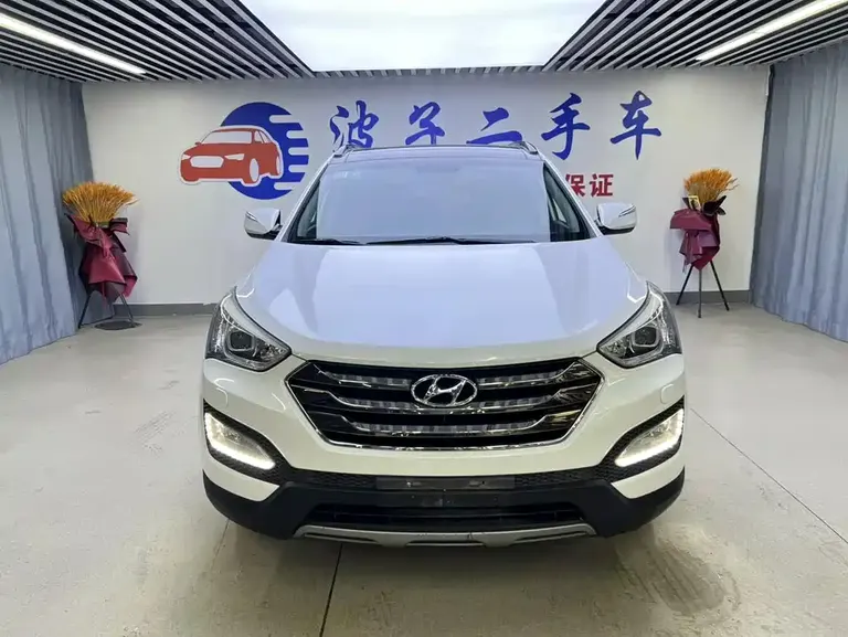 Hyundai Santa Fe 2.4 L Auto 2 WD Intelligent 5-seat