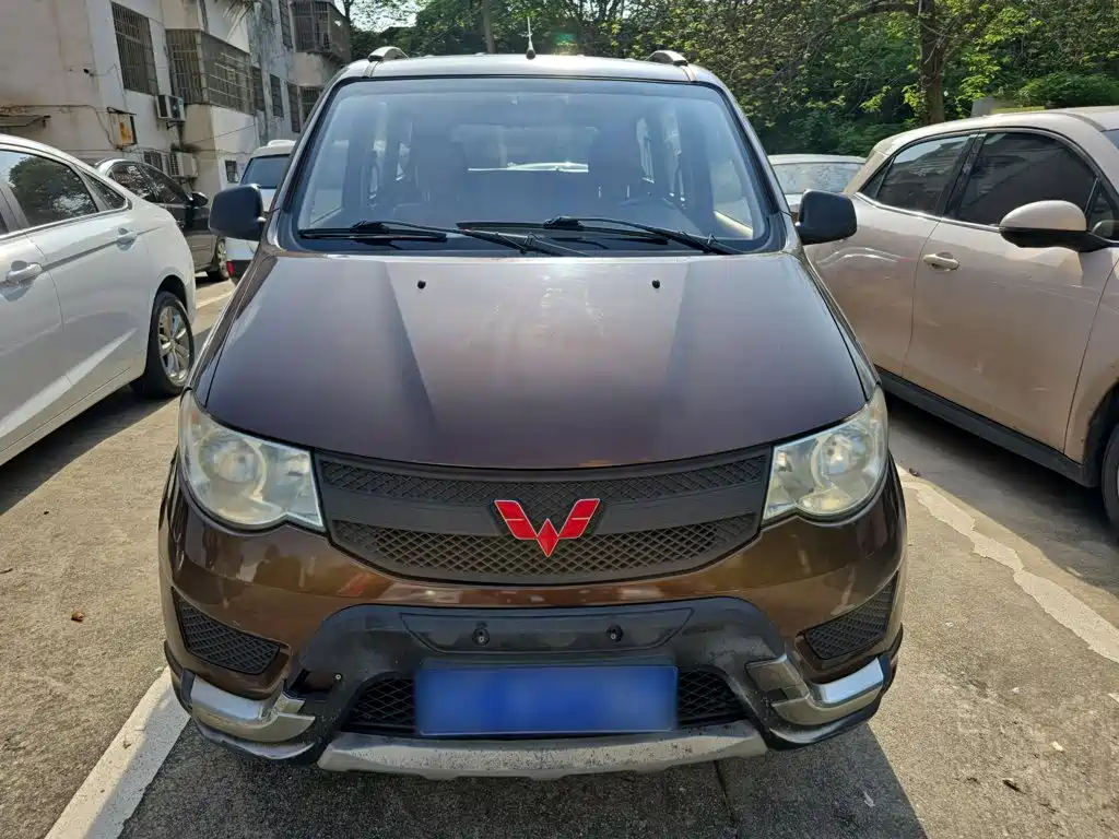 Wuling Hongguang 1.2 L S Basic CN-V