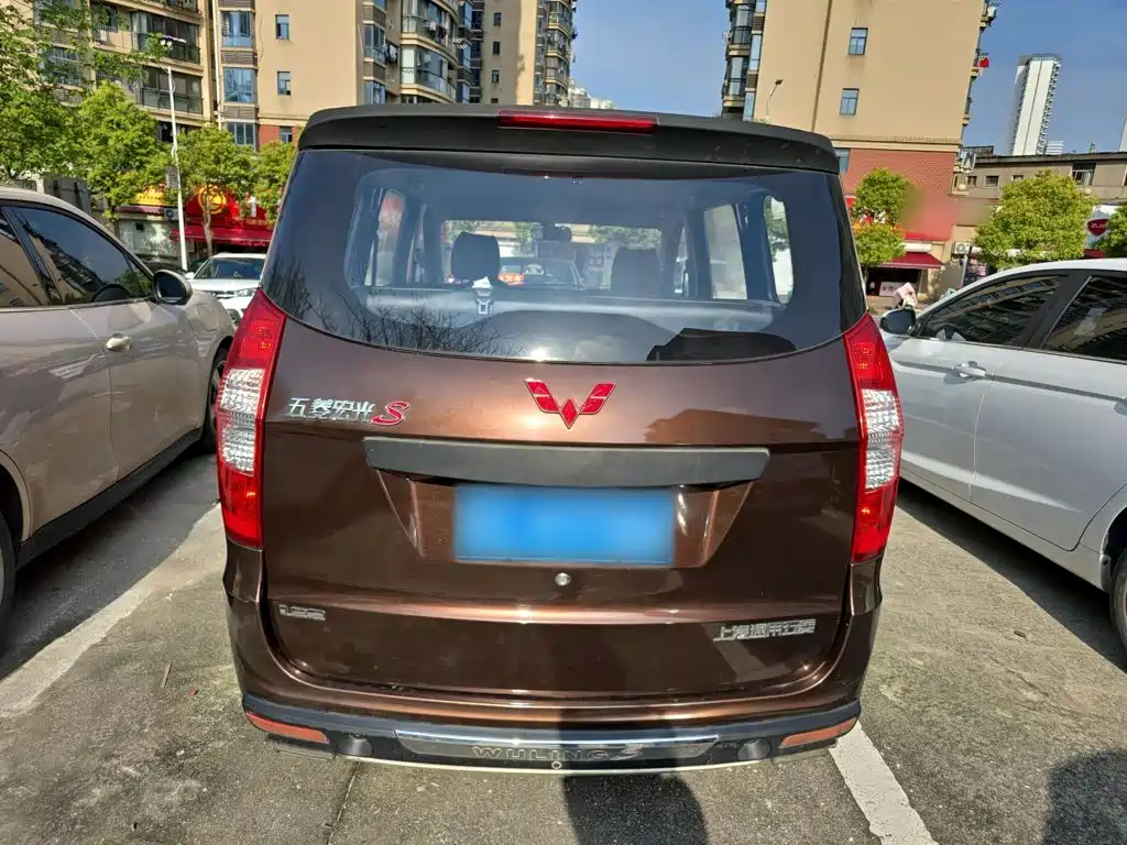 Wuling Hongguang 1.2 L S Basic CN-V