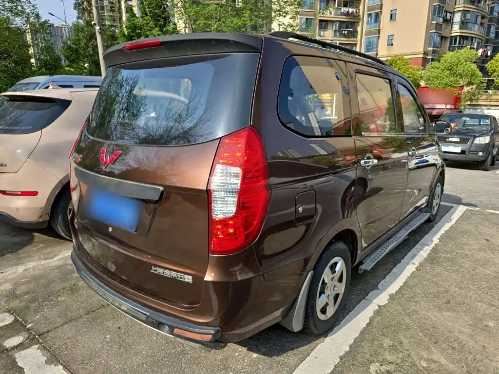 Wuling Hongguang 1.2 L S Basic CN-V