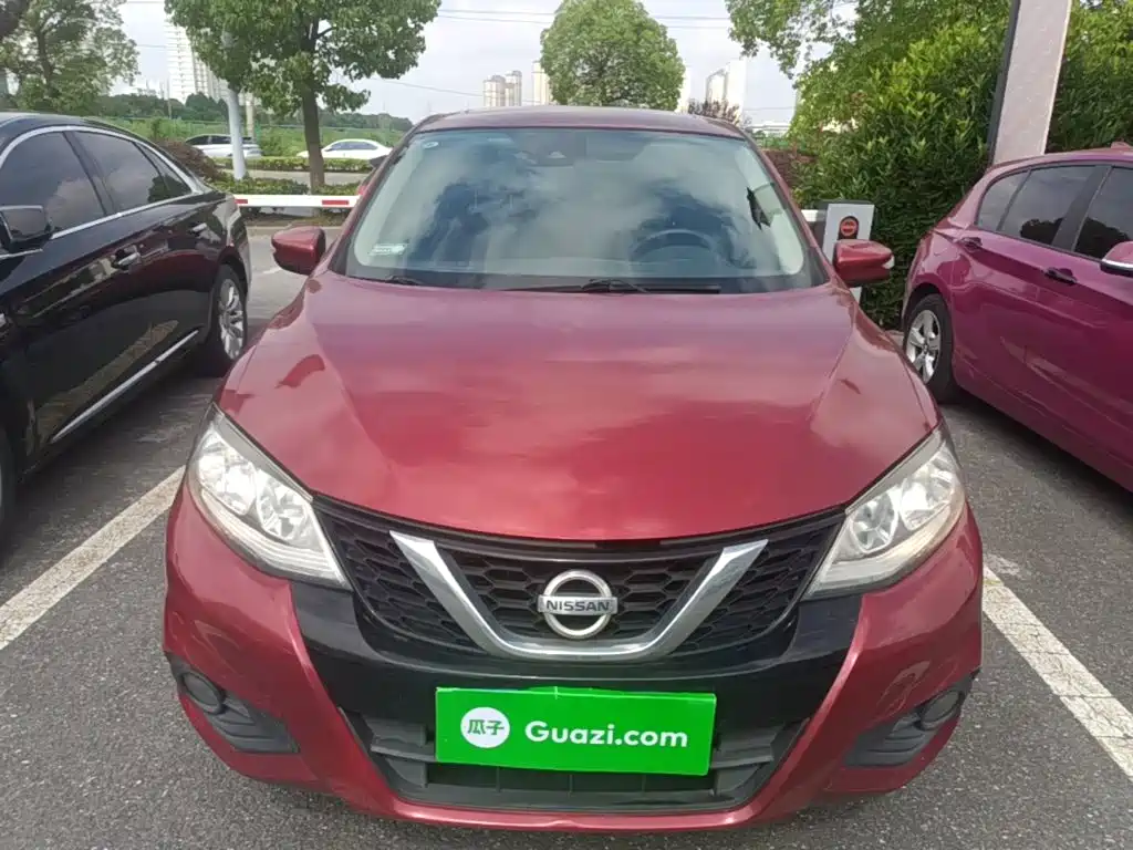 Tiida 1.6 L CVT Smart Travel