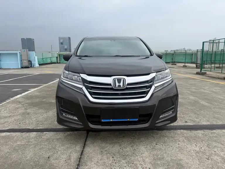Honda Elysion 2.4 L Supreme