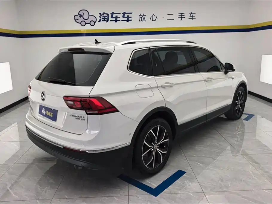 Tiguan L Facelift 330 TSI Auto 2 WD Smart Motion Luxury CN-VI