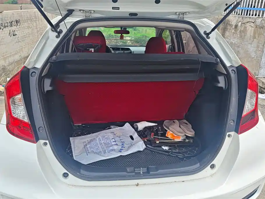 Fit 1.5 L CVT Comfort