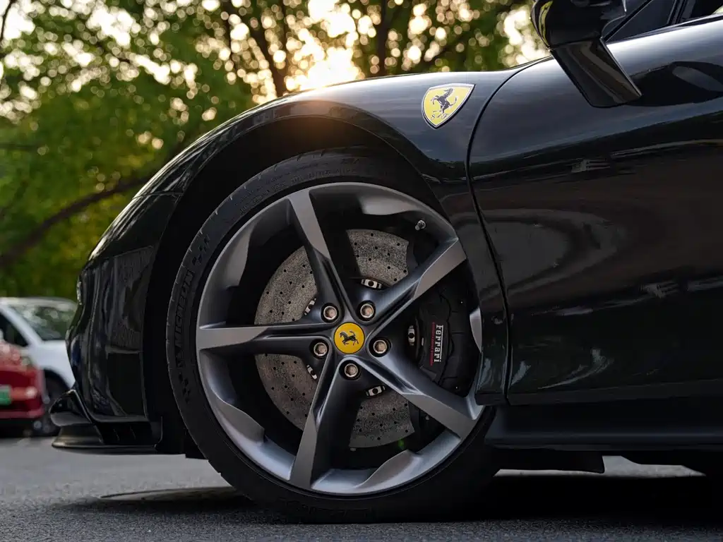 SF90 3.9 T V8 Spider