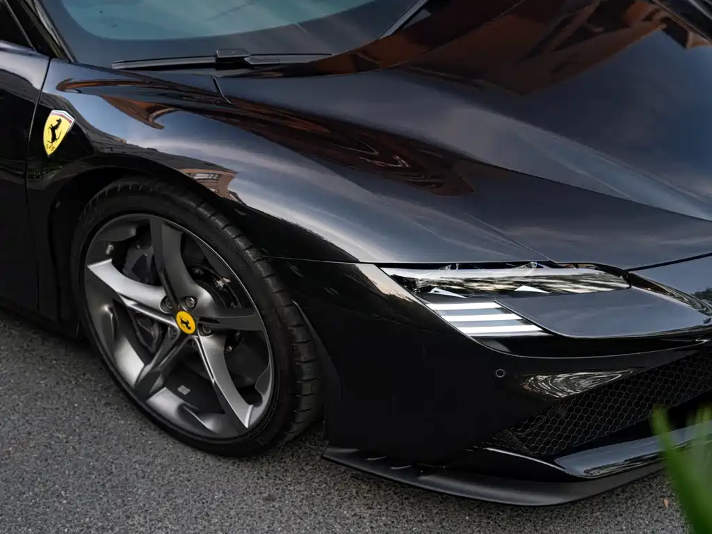 SF90 3.9 T V8 Spider