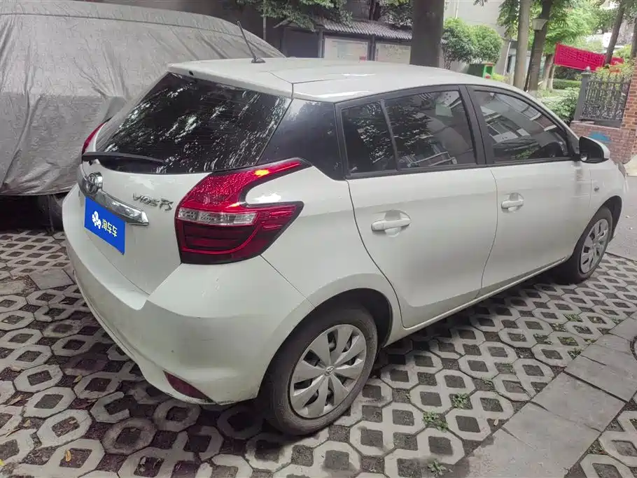 Vios FS 1.5 L CVT Sharp Speed