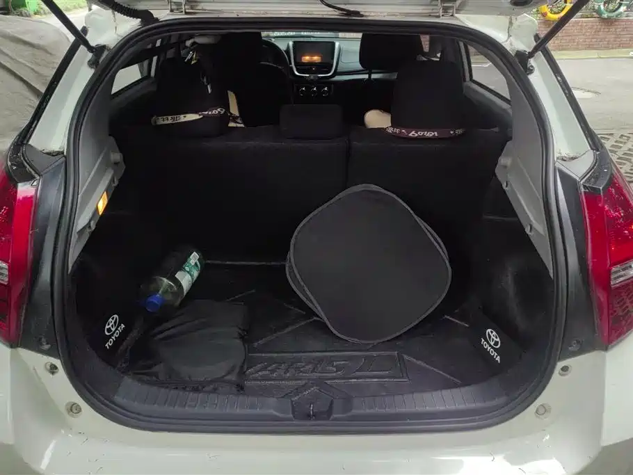 Vios FS 1.5 L CVT Sharp Speed
