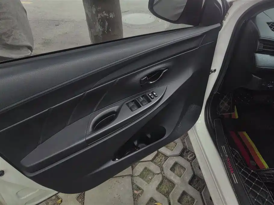 Vios FS 1.5 L CVT Sharp Speed