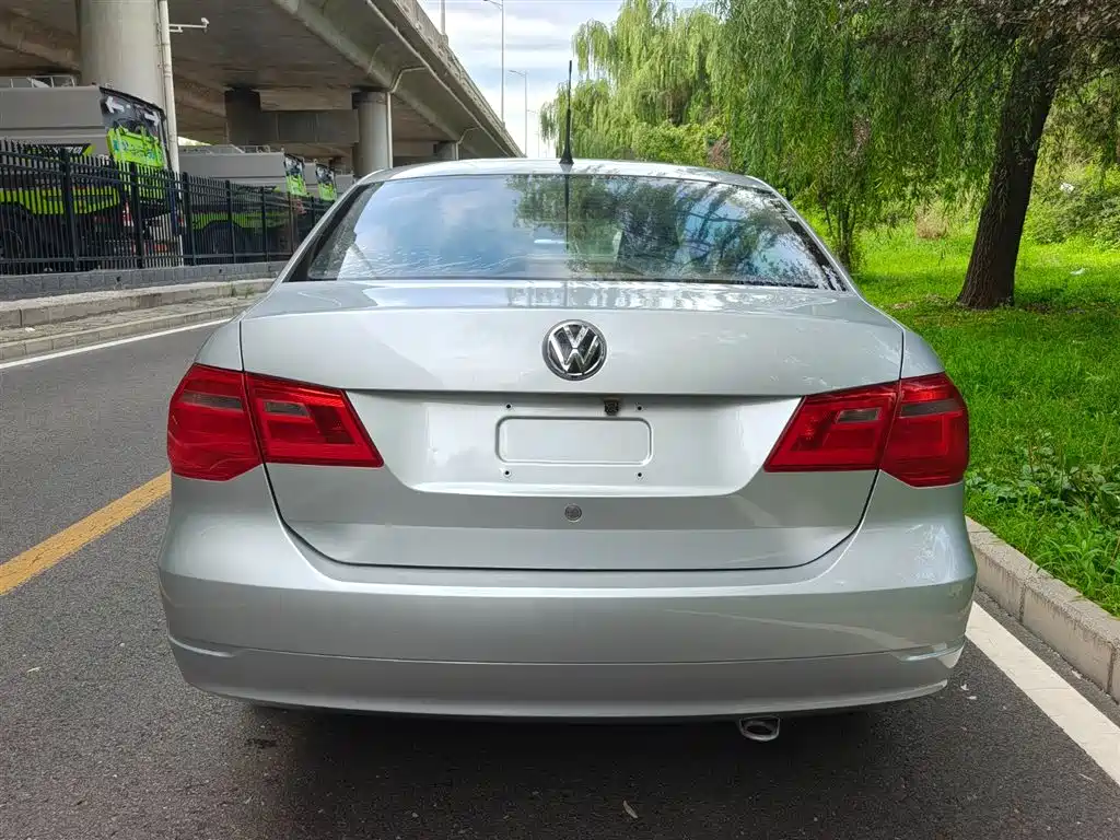 Jetta 1.6 L Auto Fashion