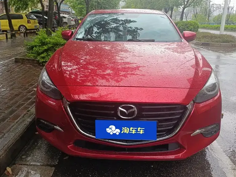 Mazda 3 Axela Sedan 1.5 L Auto Luxury CN-V