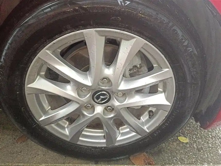 Mazda 3 Axela Sedan 1.5 L Auto Luxury CN-V