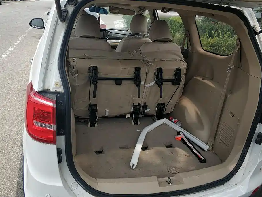 Baojun 730 1.5 T Manual Luxury 7-seat