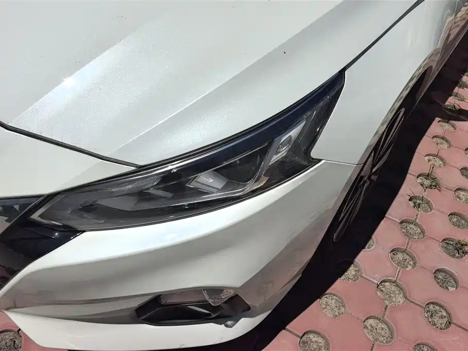 Teana 2.0 L XL Comfort