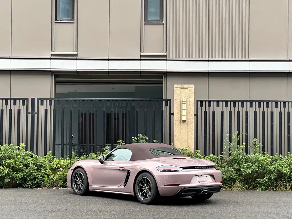 Porsche 718 Boxster 2.0 T