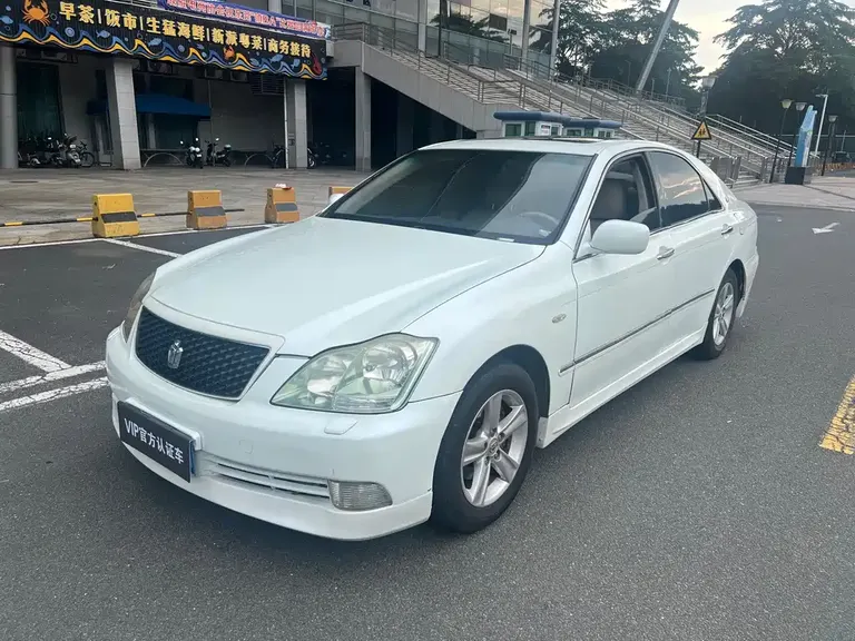 Toyota Crown 2.5 L 5 Anniversary