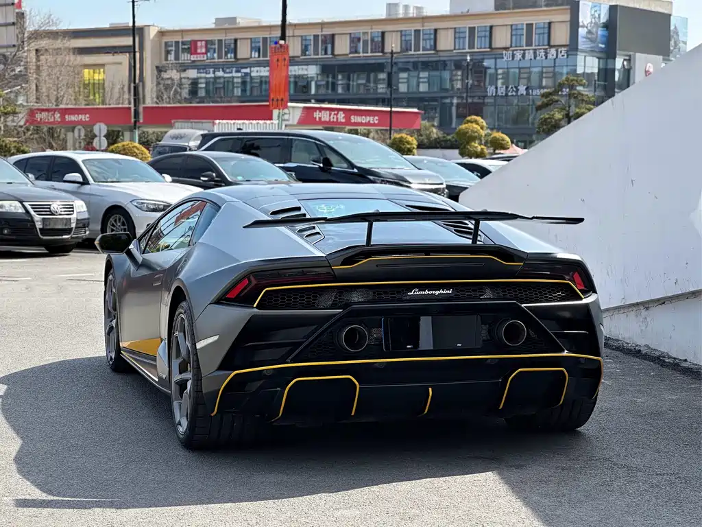 Huracán Huracán EVO RWD