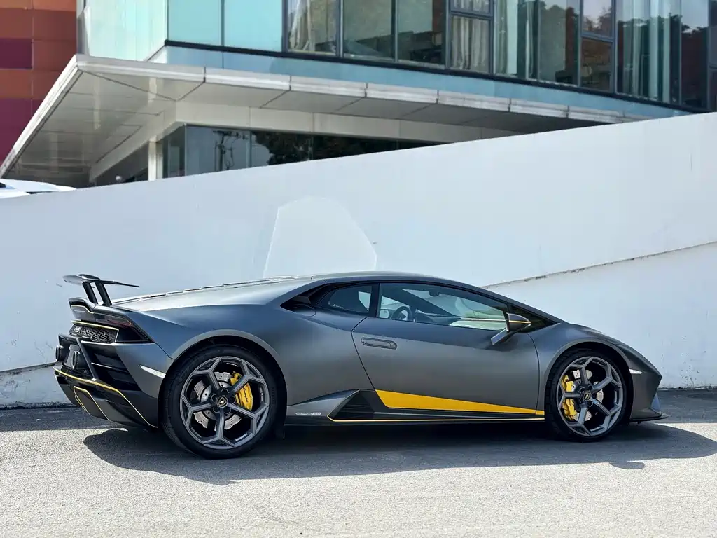 Huracán Huracán EVO RWD