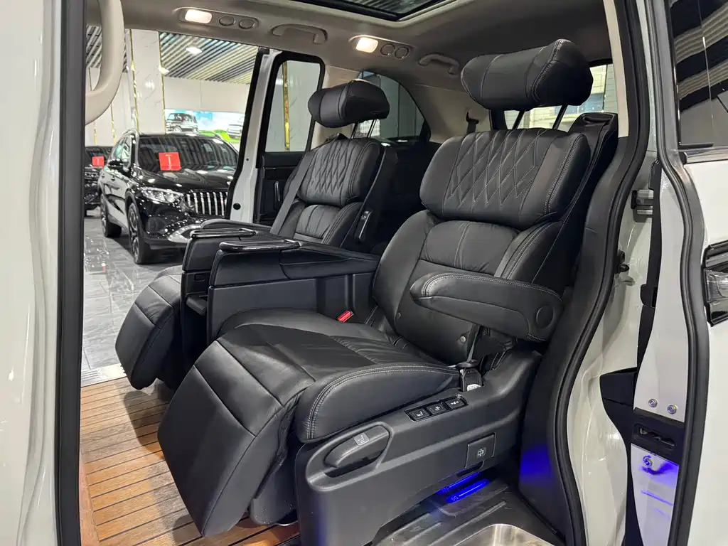 Elysion 2.0 L Hybrid Luxury