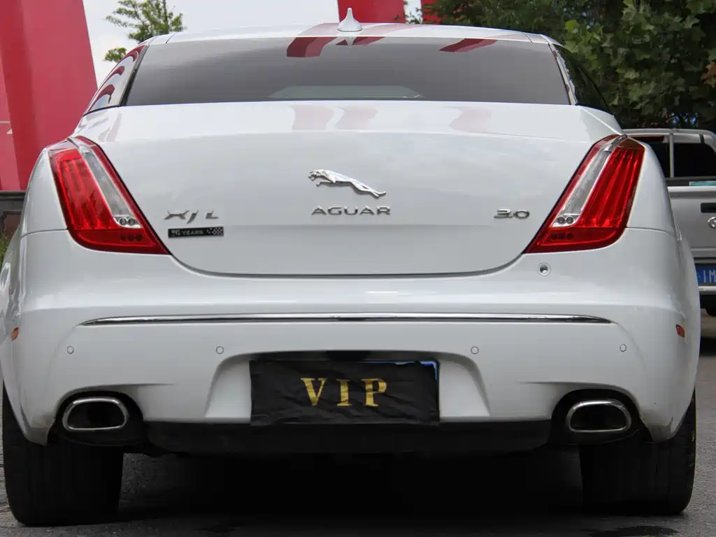 Jaguar XJ XJL 3.0 SC Graceful Business 80 Anniversary Collector