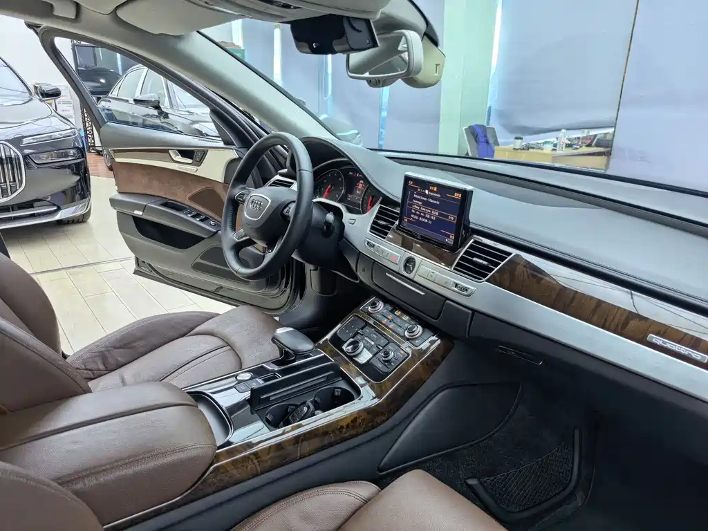 Audi A8 A8 L 45 TFSI quattro Comfort
