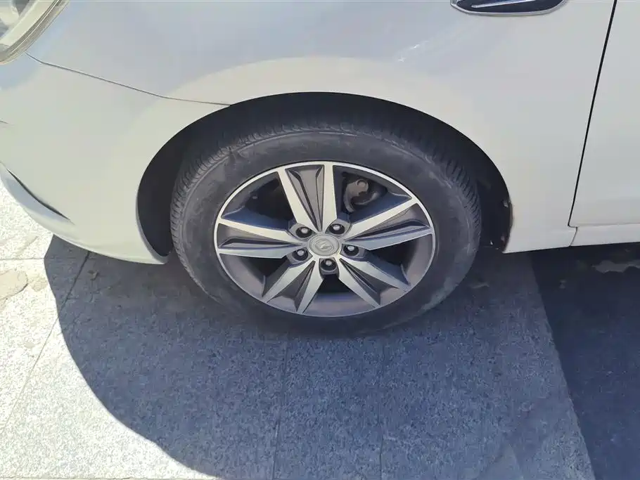 Eado 1.6 L GDI Manual Power Style