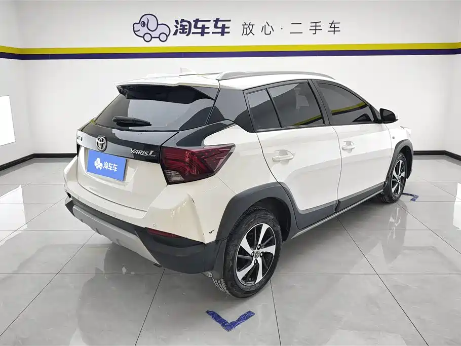 YARiS L Zhixuan Zhixuan X 1.5 L CVT Leading