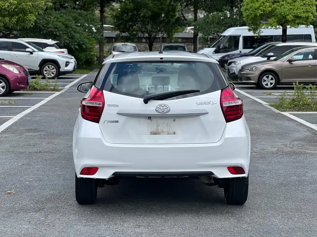 YARiS L Zhixuan Facelift 1.5 E CVT Charm Motion