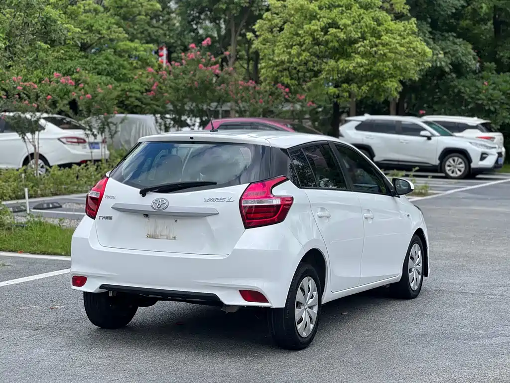 YARiS L Zhixuan Facelift 1.5 E CVT Charm Motion
