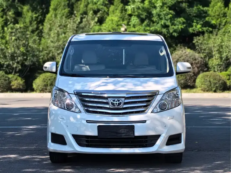 Toyota Alphard 3.5 L Luxury