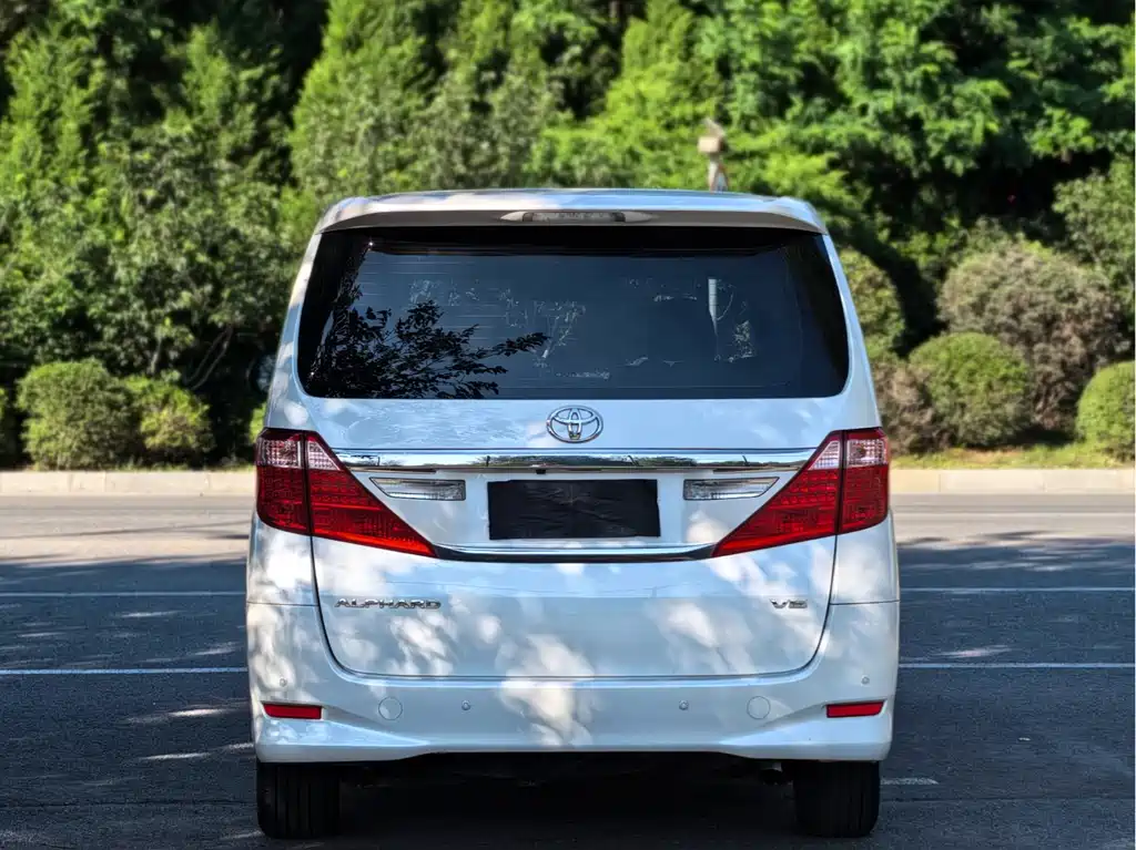 Alphard 3.5 L Luxury