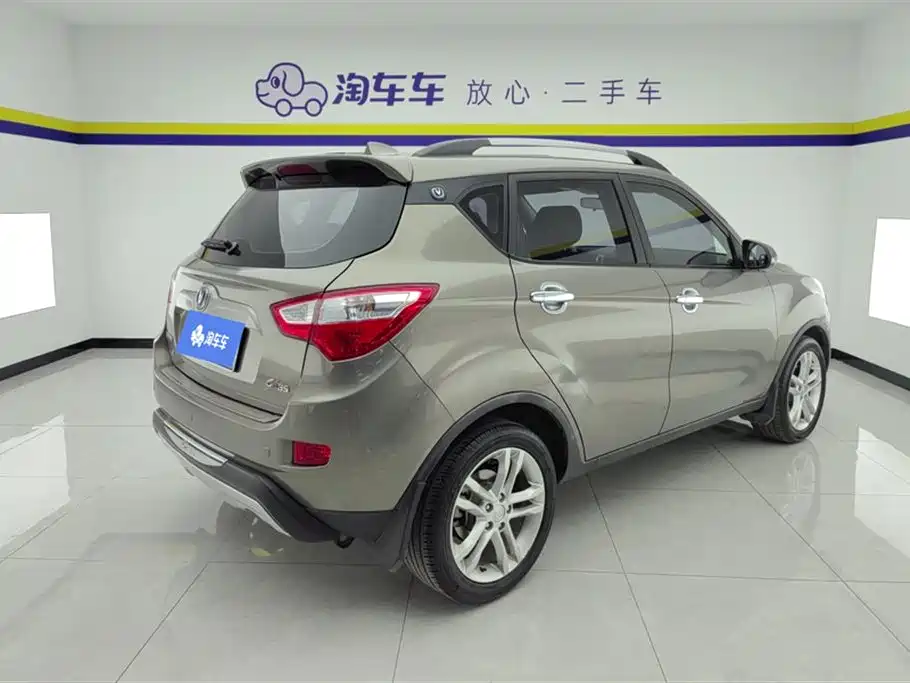 Changan CS35 长安CS35 2014款 1.6 L 手动豪华导航型 国IV