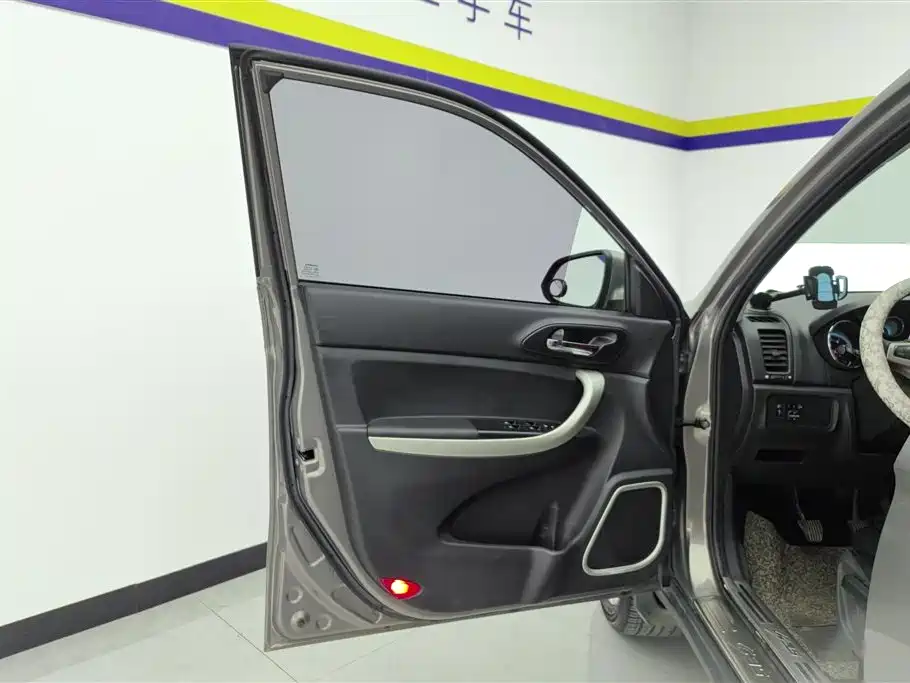 Changan CS35 长安CS35 2014款 1.6 L 手动豪华导航型 国IV