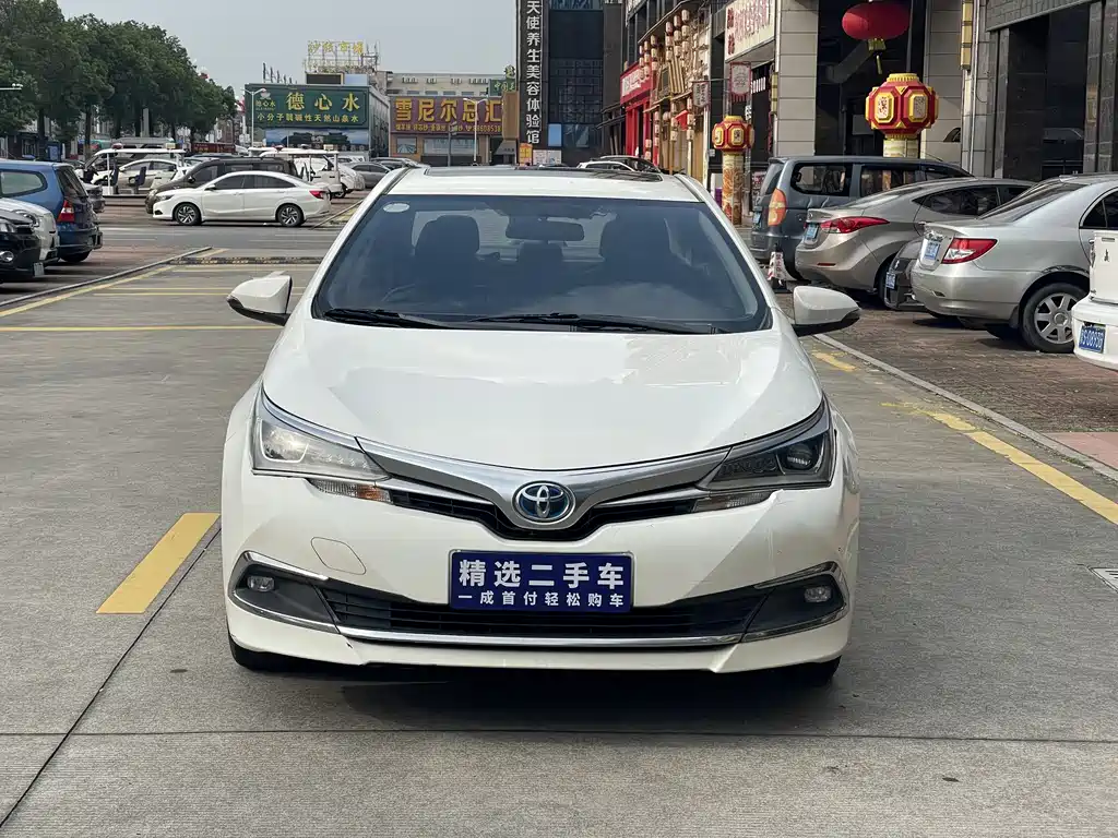 Corolla Facelift Dual Engine 1.8 L E-CVT Pioneer