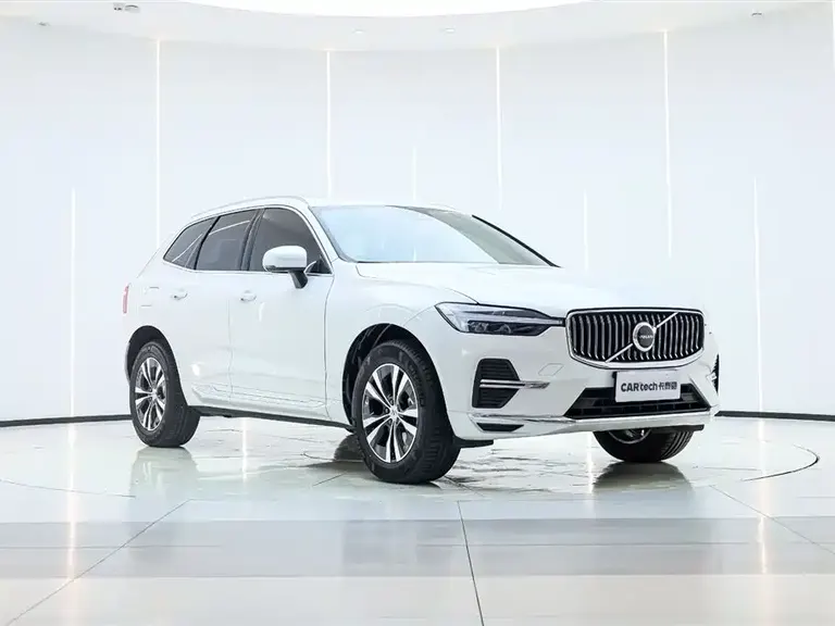 Volvo XC60 B5 4 WD Smart Ease Luxury