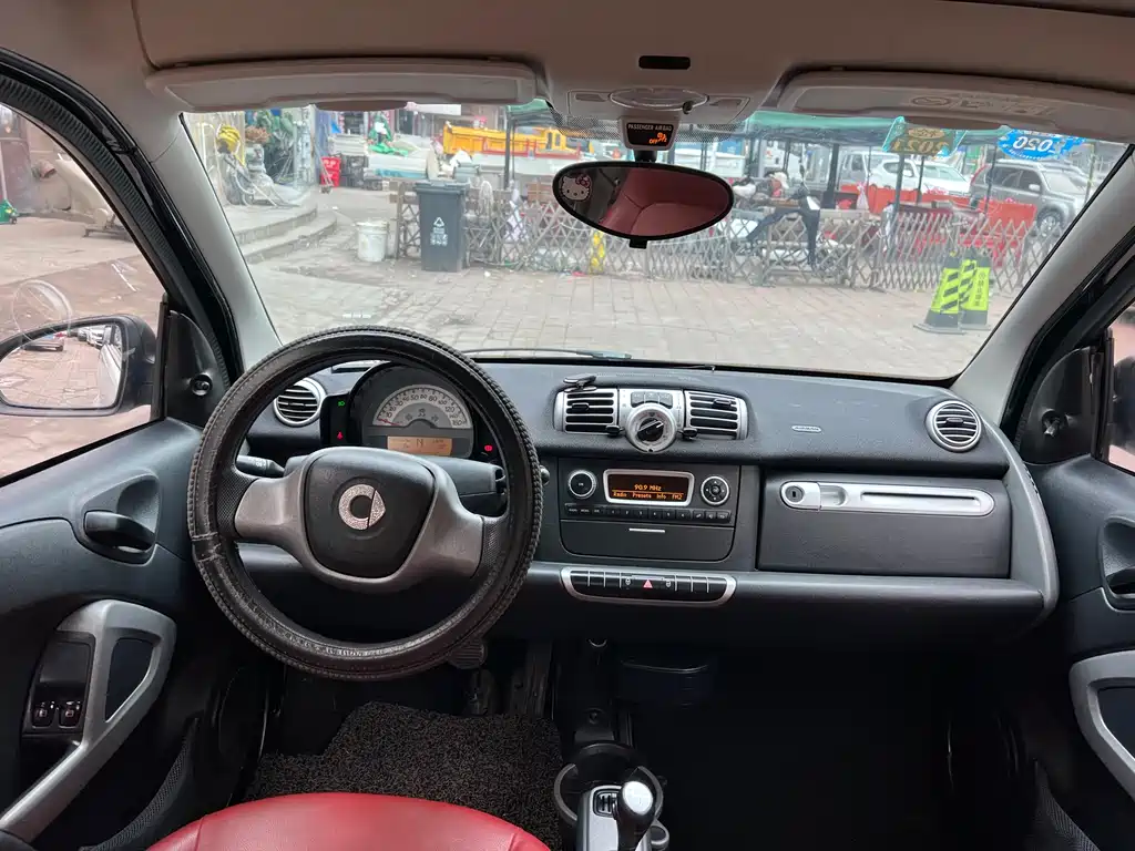 smart fortwo smart fortwo 2014款 1.0 T 硬顶城市光波激情版