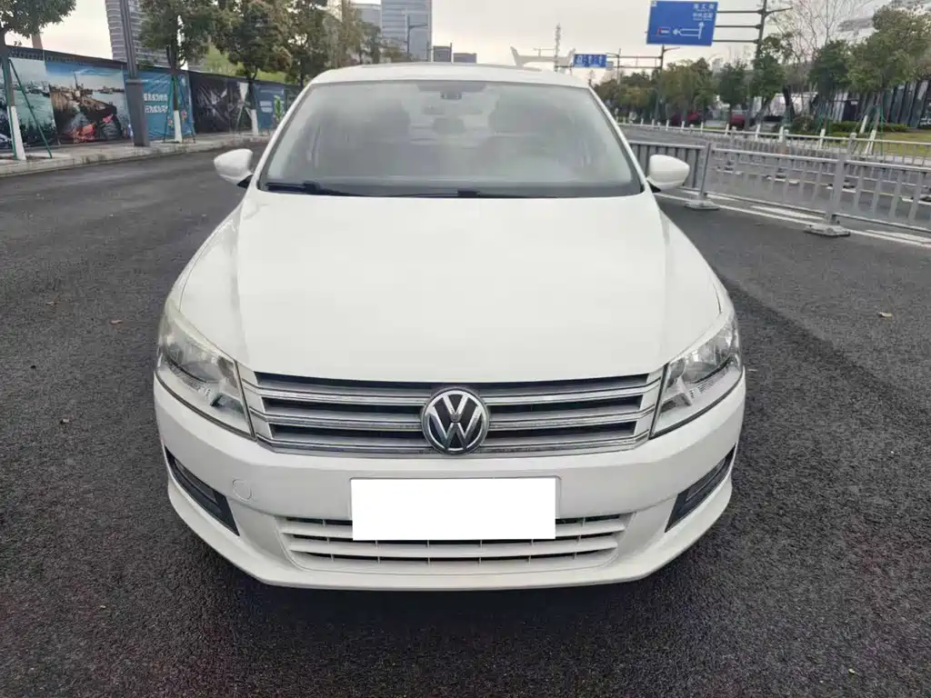 Santana 桑塔纳 2015款 1.6 L 自动豪华版