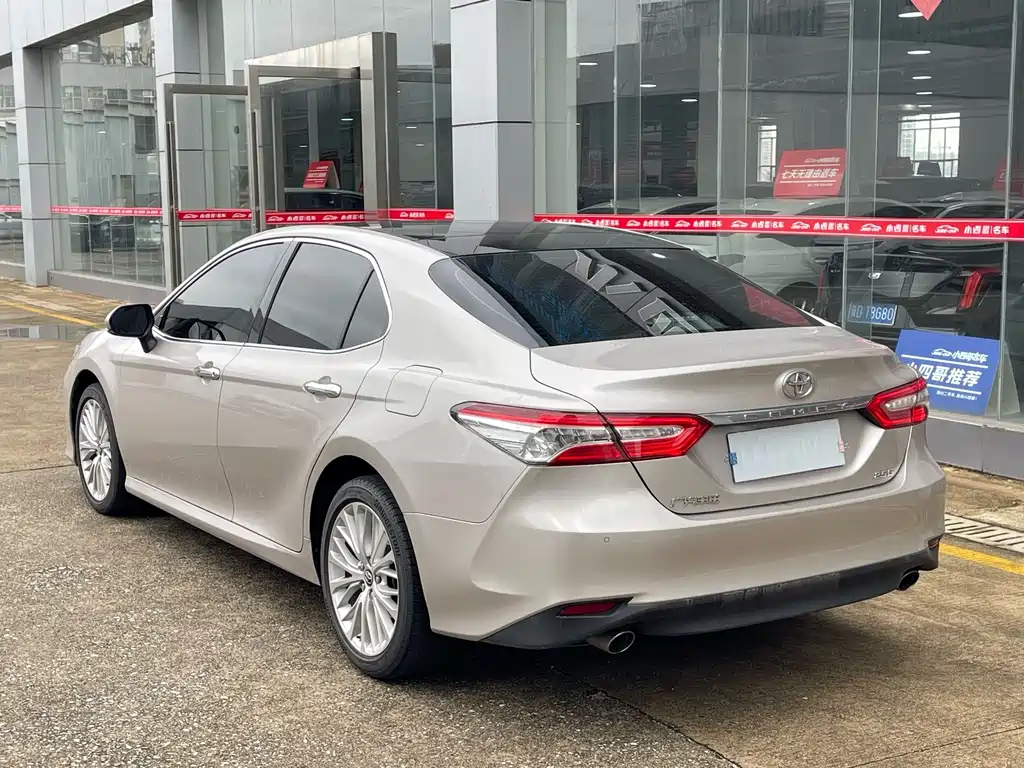 Camry 2.5 G Luxury CN-V