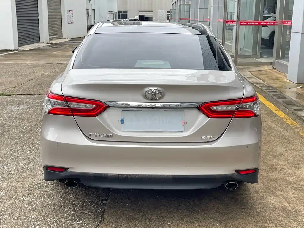 Camry 2.5 G Luxury CN-V
