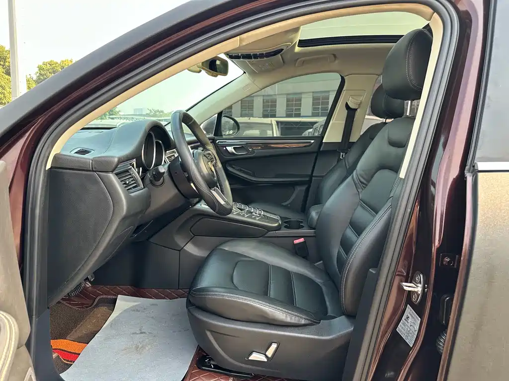Zotye SR9 2.0 T Auto Ultimate Peak