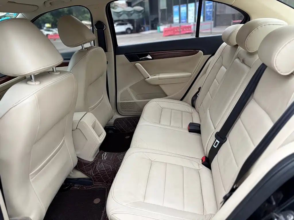 Lavida 1.4 TSI DSG Comfort