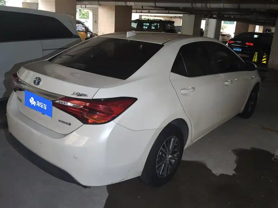 Levin Dual Engine 1.8 H GS E-CVT Elite Sunroof