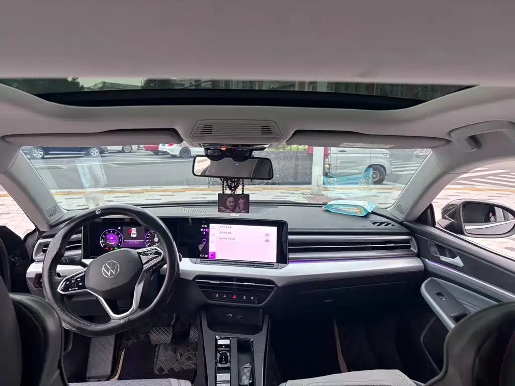 Lamando Lamando L 280 TSI DSG Spicy Cool