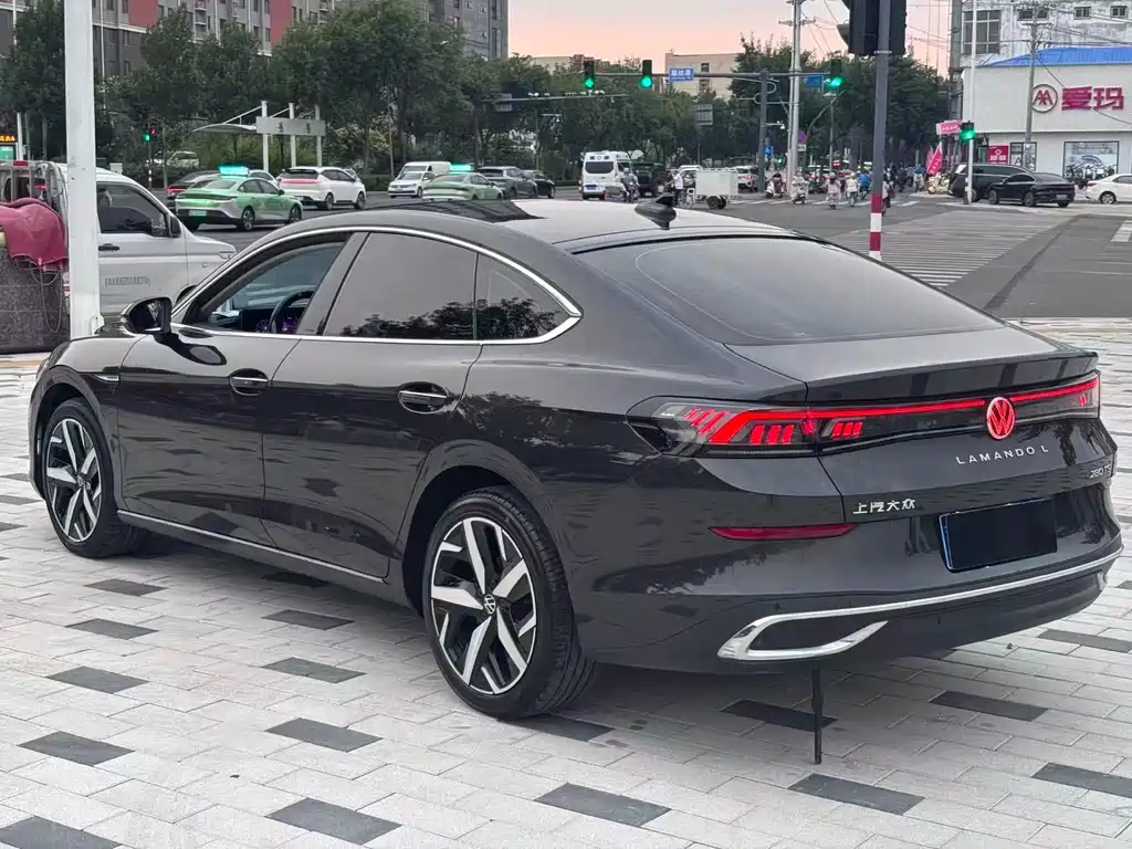 Lamando Lamando L 280 TSI DSG Spicy Cool