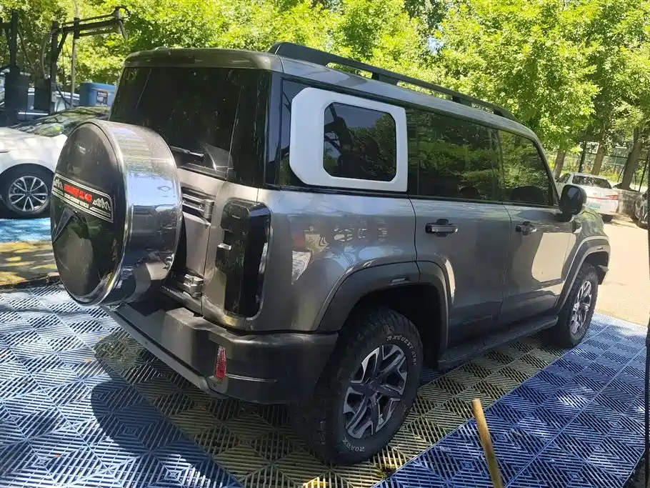 BAIC BJ40 2.0 T New City Hunter Swordsman