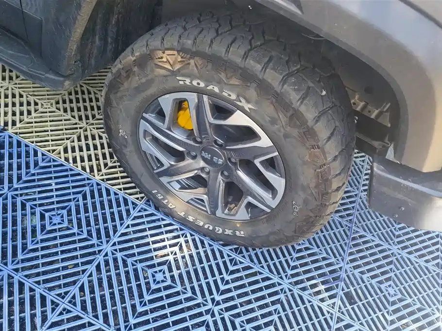 BAIC BJ40 2.0 T New City Hunter Swordsman